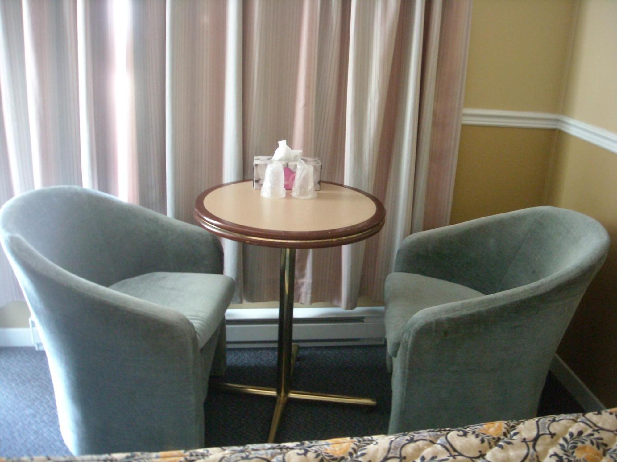 Motel Montreal Notre-Dame-de-l'Ile-Perrot Экстерьер фото