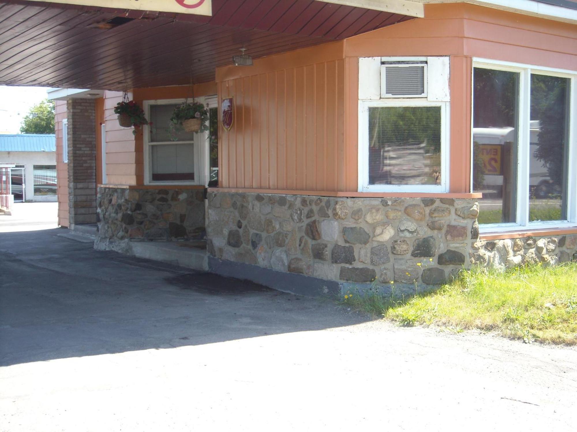 Motel Montreal Notre-Dame-de-l'Ile-Perrot Экстерьер фото