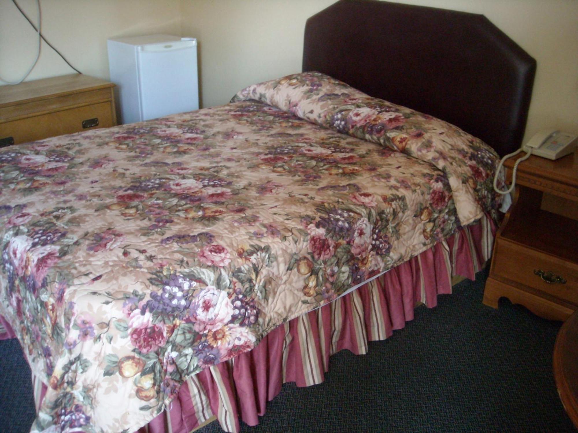 Motel Montreal Notre-Dame-de-l'Ile-Perrot Экстерьер фото