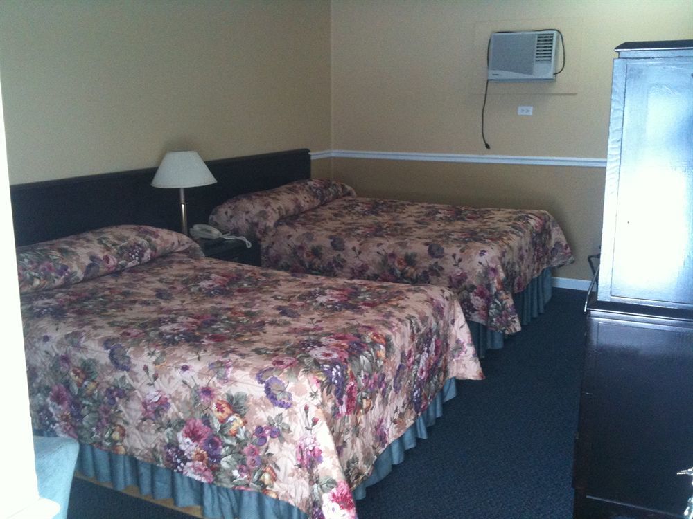 Motel Montreal Notre-Dame-de-l'Ile-Perrot Экстерьер фото