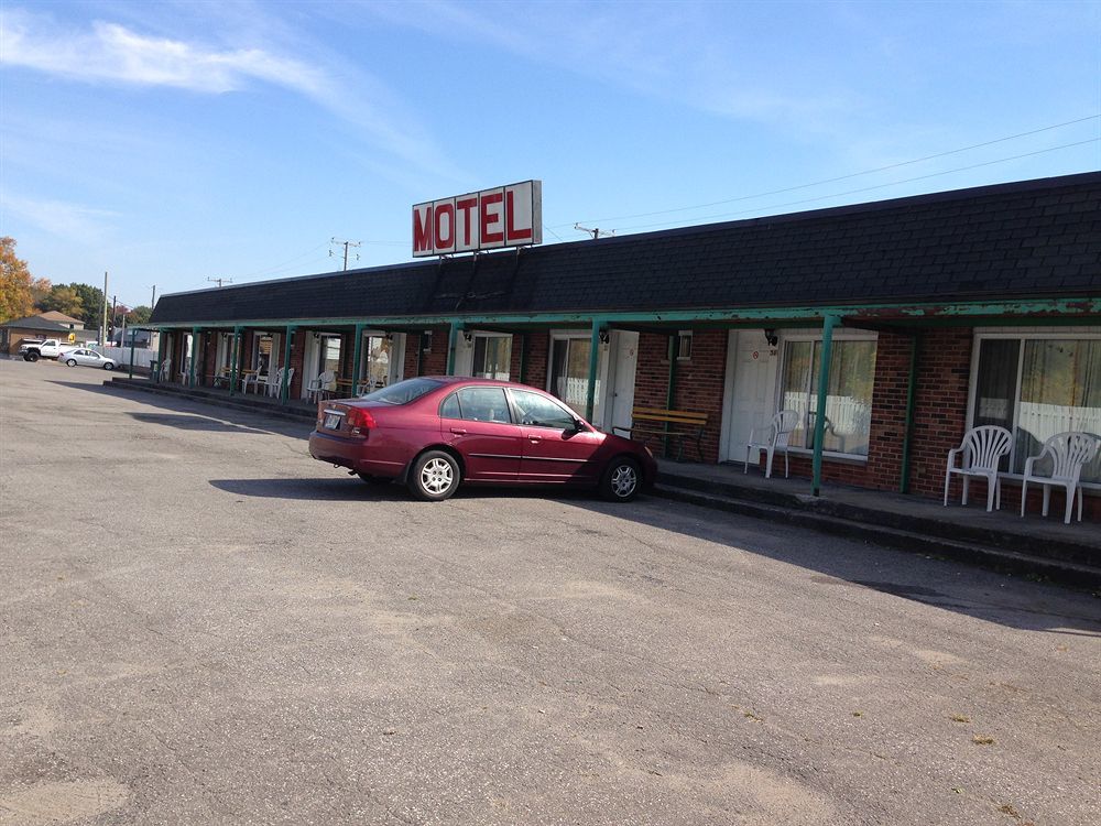 Motel Montreal Notre-Dame-de-l'Ile-Perrot Экстерьер фото